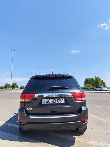 Jeep Grand Cherokee-5