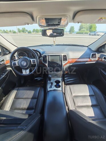 Jeep Grand Cherokee-8