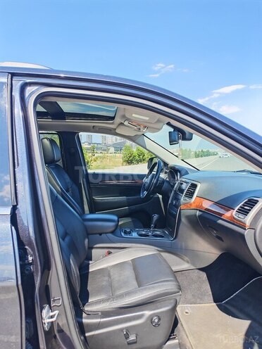 Jeep Grand Cherokee-9