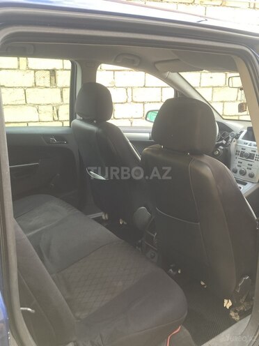 Opel Zafira-6