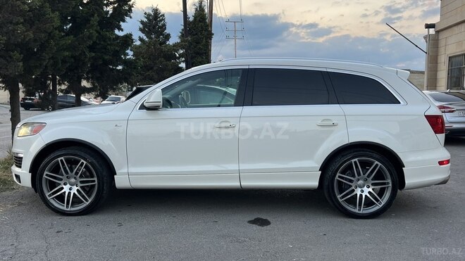 Audi Q7-2
