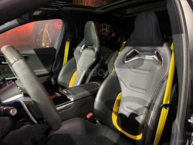 Mercedes C 63 AMG S E Performance-19
