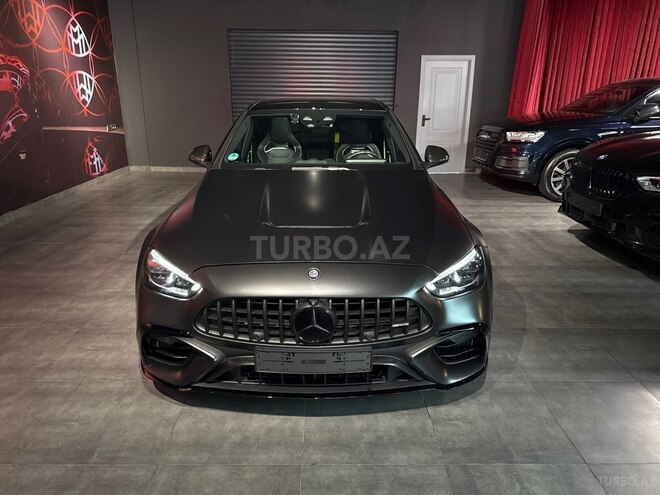 Mercedes C 63 AMG S E Performance-24
