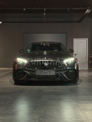 Mercedes C 63 AMG S E Performance-3