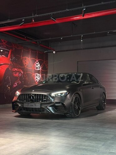 Mercedes C 63 AMG S E Performance-1