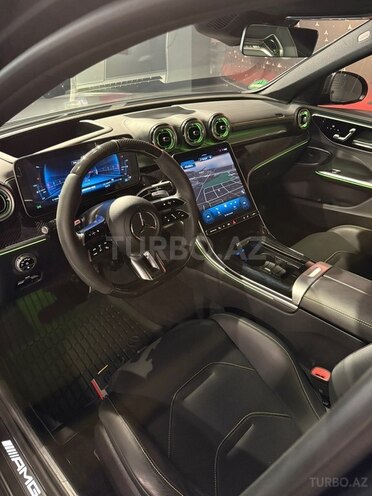 Mercedes C 63 AMG S E Performance-8