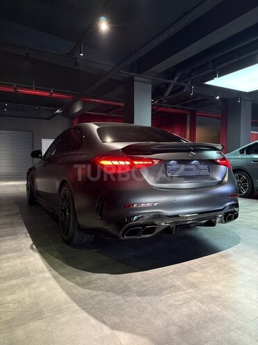 Mercedes C 63 AMG S E Performance-32