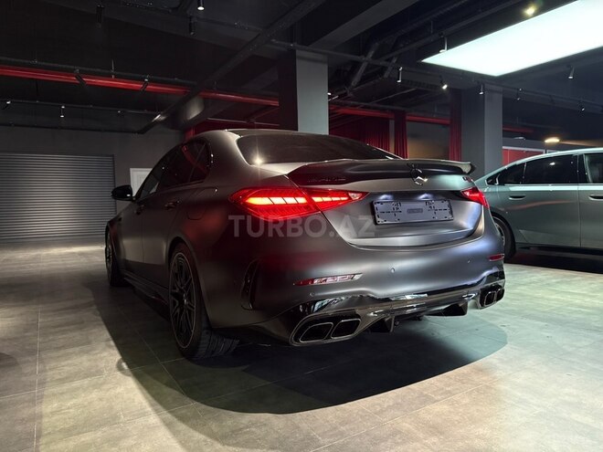 Mercedes C 63 AMG S E Performance-31