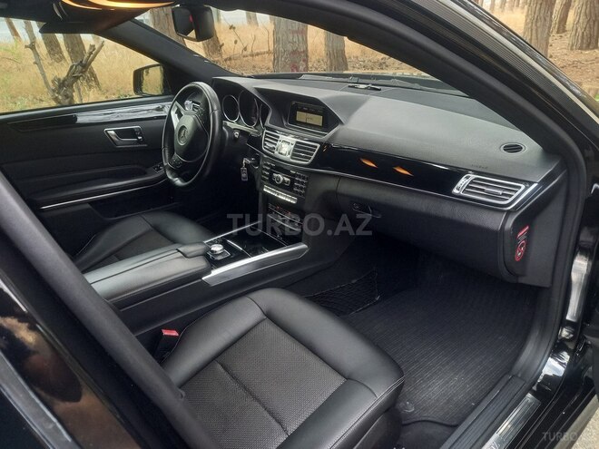 Mercedes E 220-10