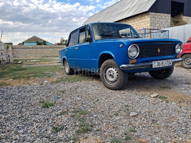 LADA (VAZ) 21011-3