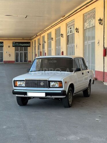 LADA (VAZ) 2107-2