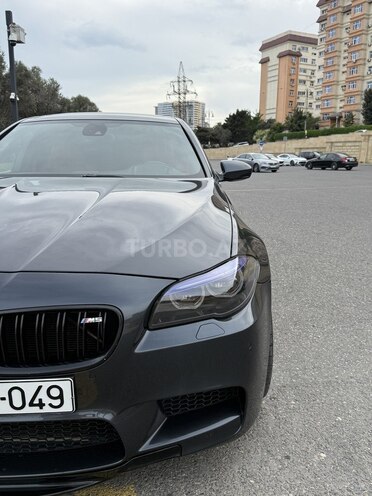 BMW M5-2