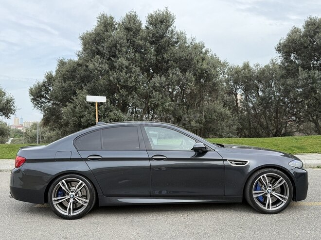 BMW M5-9