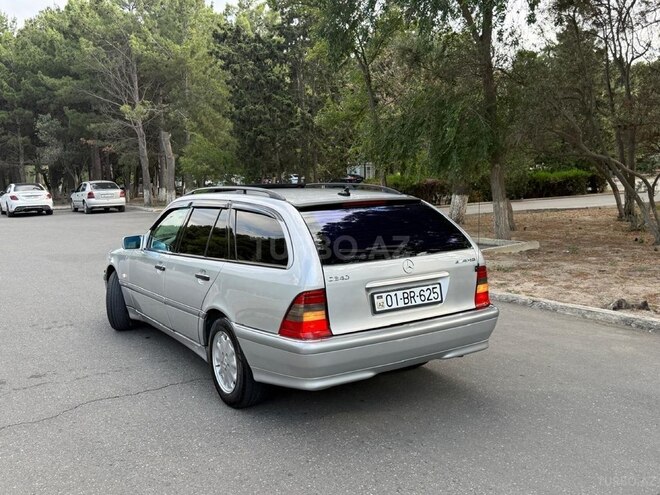 Mercedes C 240-7