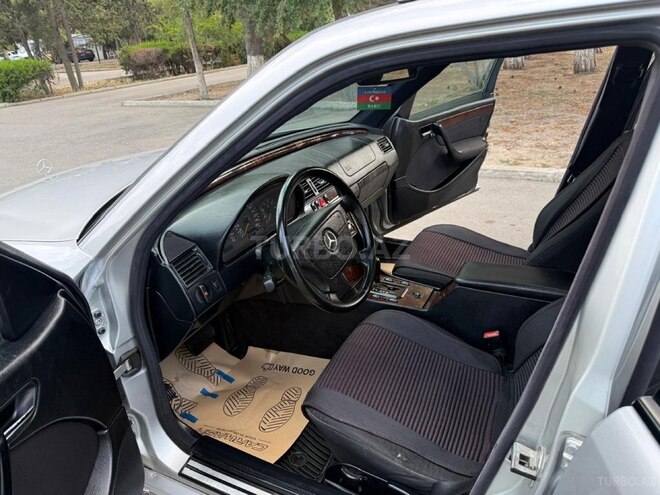 Mercedes C 240-14