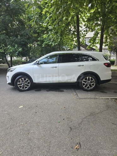 Kia Sorento-12