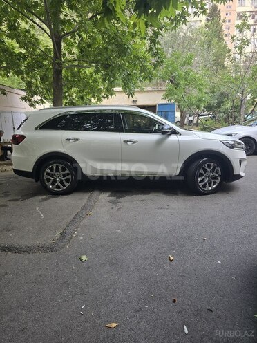Kia Sorento-11