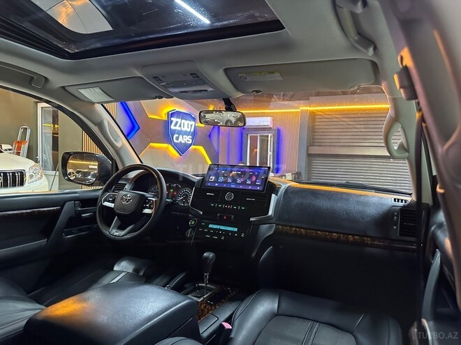 Toyota Land Cruiser-20