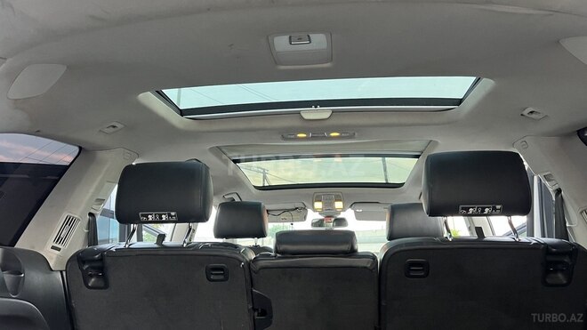 Audi Q7-13