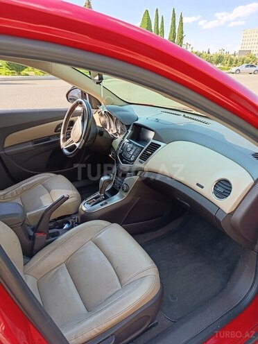 Chevrolet Cruze-17