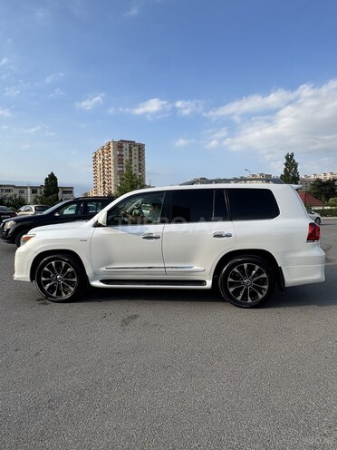 Lexus LX 570-3