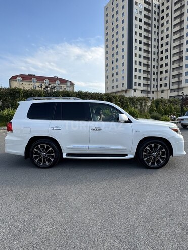 Lexus LX 570-5