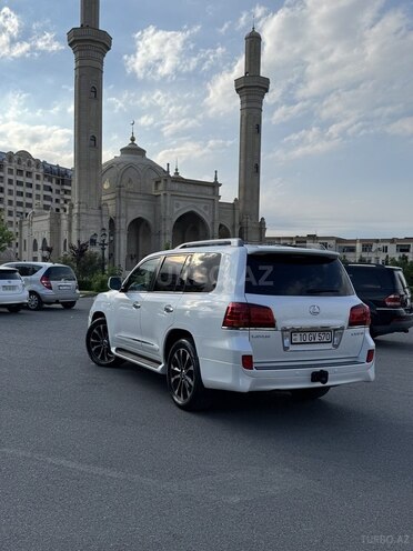 Lexus LX 570-13