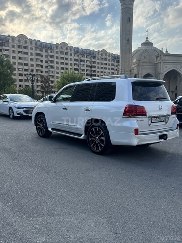 Lexus LX 570-15