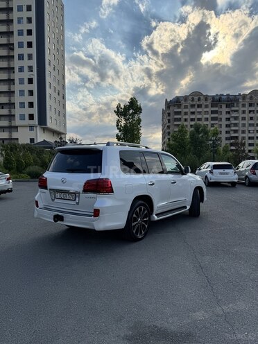 Lexus LX 570-18