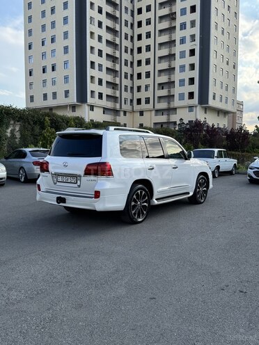 Lexus LX 570-17