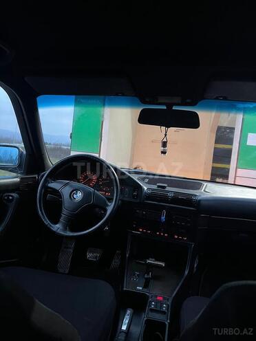 BMW 525-7