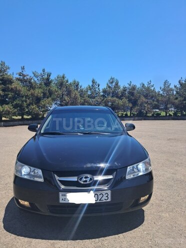 Hyundai Sonata-1