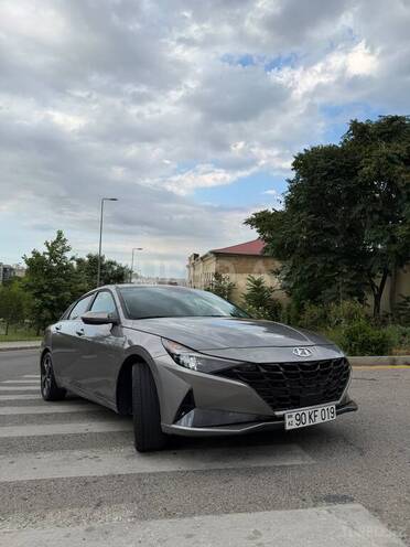 Hyundai Elantra-5