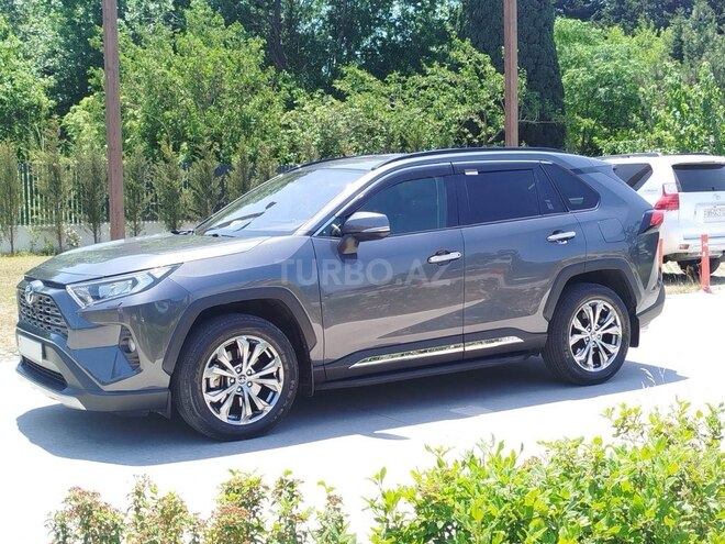Toyota RAV4-3