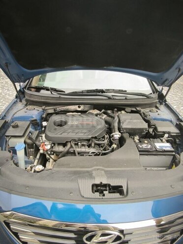 Hyundai Sonata-7