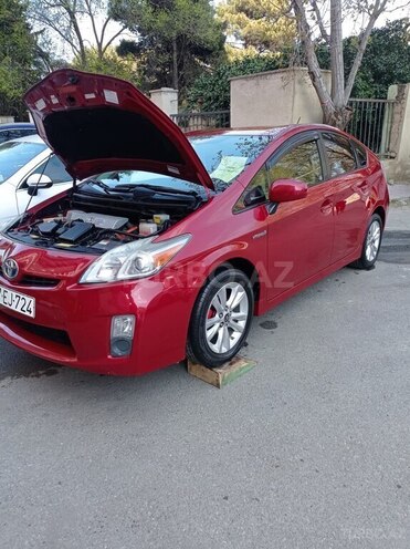 Toyota Prius-6