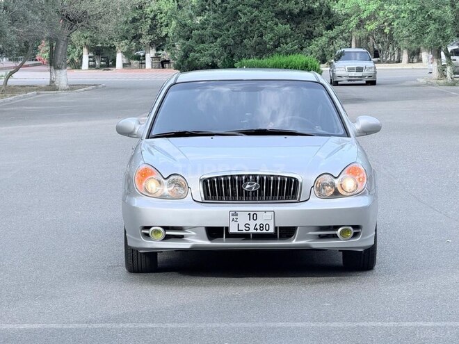 Hyundai Sonata-1