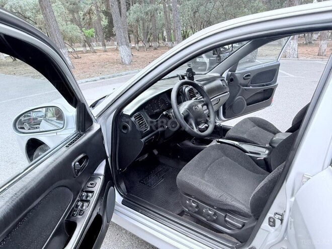 Hyundai Sonata-14