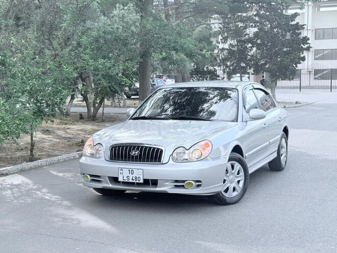 Hyundai Sonata-10