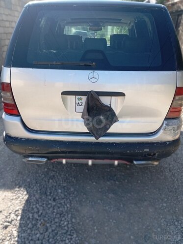 Mercedes ML 320-3