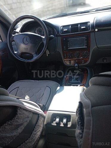 Mercedes ML 320-2