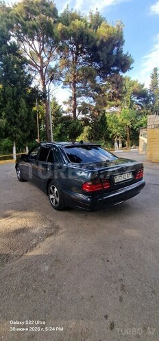 Mercedes E 220-7