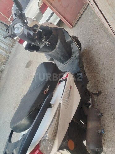 Suzuki AN 125-3