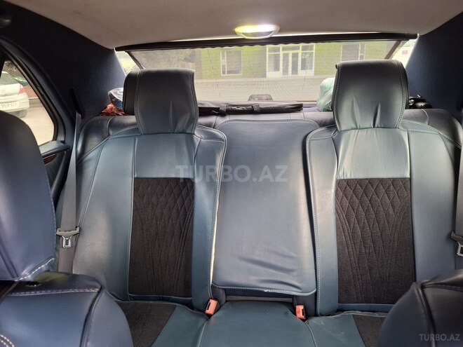 Mercedes E 240-9