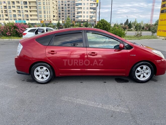 Toyota Prius-4