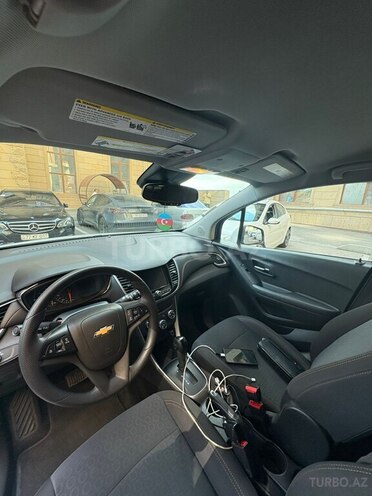 Chevrolet Trax-13