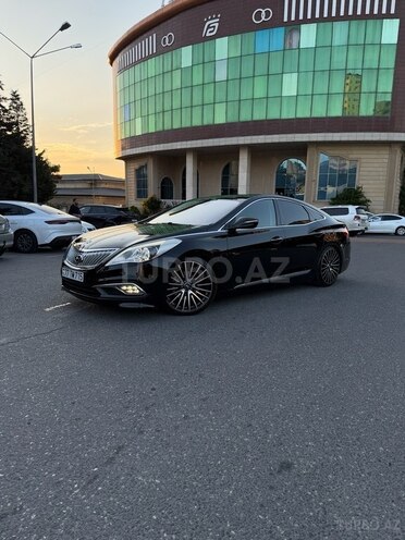 Hyundai Grandeur-12