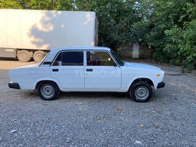 LADA (VAZ) 2107-4