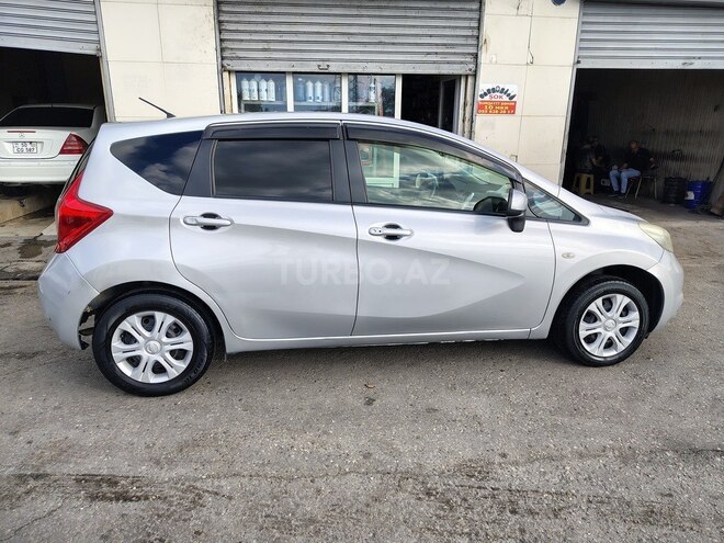 Nissan Note-4