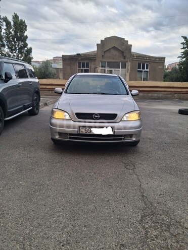 Opel Astra-1